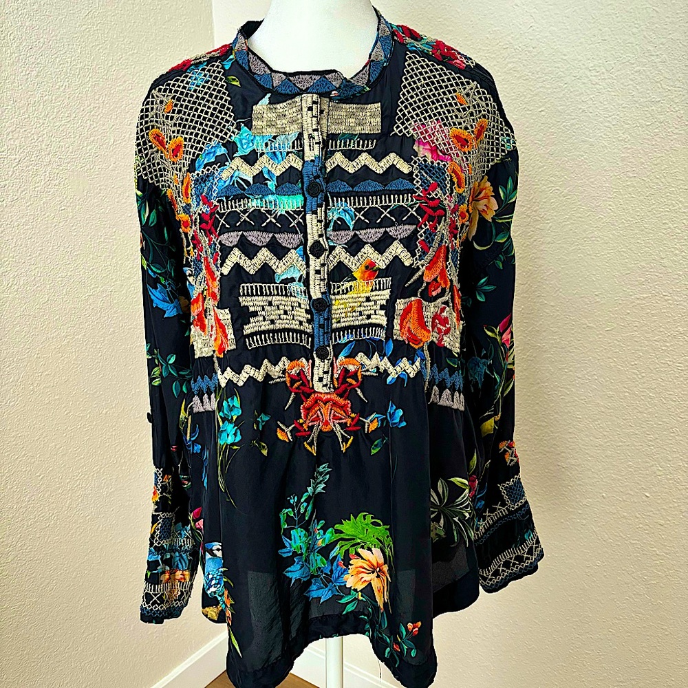 Johnny Was Biya Embroidered Silk Blouse Size XS
